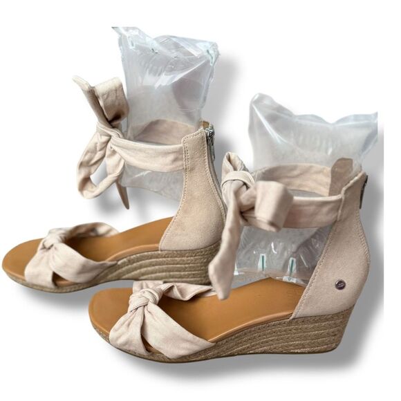 UGG Beige Linen and Suede Ankle Tie Wedge Sandals Women’s Size 10 EUC - Picture 1 of 11